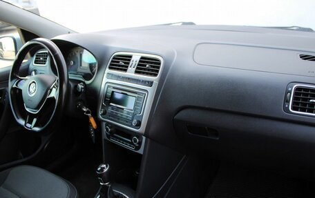 Volkswagen Polo VI (EU Market), 2015 год, 1 069 000 рублей, 8 фотография