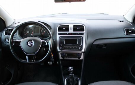 Volkswagen Polo VI (EU Market), 2015 год, 1 069 000 рублей, 7 фотография