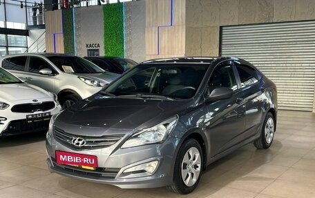 Hyundai Solaris II рестайлинг, 2015 год, 910 000 рублей, 1 фотография