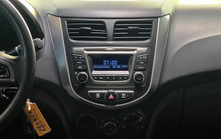 Hyundai Solaris II рестайлинг, 2015 год, 910 000 рублей, 11 фотография