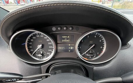 Mercedes-Benz M-Класс, 2011 год, 1 400 000 рублей, 2 фотография