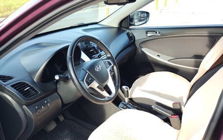 Hyundai Solaris II рестайлинг, 2012 год, 940 000 рублей, 8 фотография