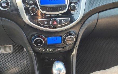 Hyundai Solaris II рестайлинг, 2012 год, 940 000 рублей, 11 фотография