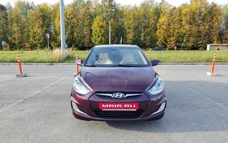 Hyundai Solaris II рестайлинг, 2012 год, 940 000 рублей, 7 фотография