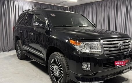 Toyota Land Cruiser 200, 2013 год, 3 850 000 рублей, 4 фотография