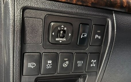 Toyota Land Cruiser 200, 2013 год, 3 850 000 рублей, 20 фотография