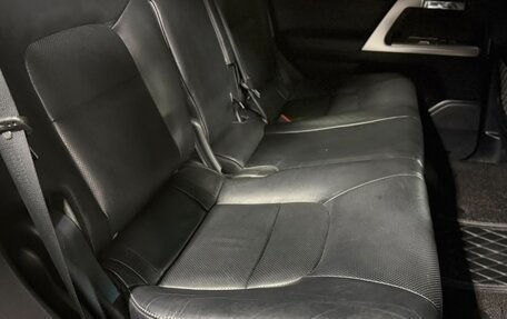 Toyota Land Cruiser 200, 2013 год, 3 850 000 рублей, 32 фотография