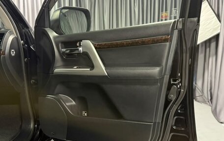 Toyota Land Cruiser 200, 2013 год, 3 850 000 рублей, 34 фотография