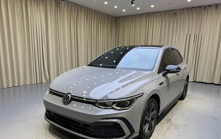 Volkswagen Golf VIII, 2023 год, 2 200 000 рублей, 2 фотография