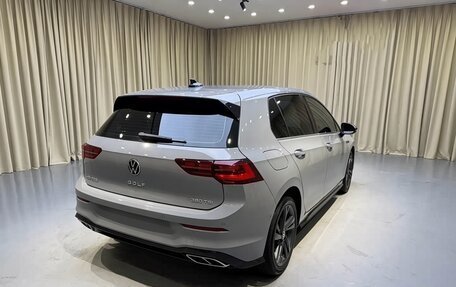 Volkswagen Golf VIII, 2023 год, 2 200 000 рублей, 7 фотография
