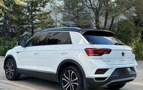 Volkswagen T-Roc I, 2023 год, 1 730 000 рублей, 4 фотография
