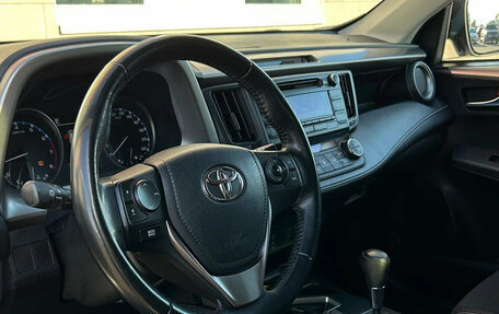 Toyota RAV4, 2019 год, 2 475 000 рублей, 9 фотография