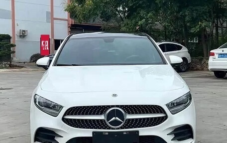Mercedes-Benz A-Класс, 2023 год, 1 760 285 рублей, 2 фотография