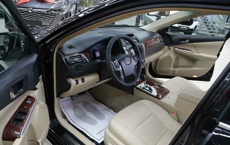 Toyota Camry, 2014 год, 1 550 000 рублей, 8 фотография