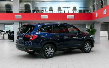 Honda Pilot III рестайлинг, 2018 год, 3 150 000 рублей, 2 фотография