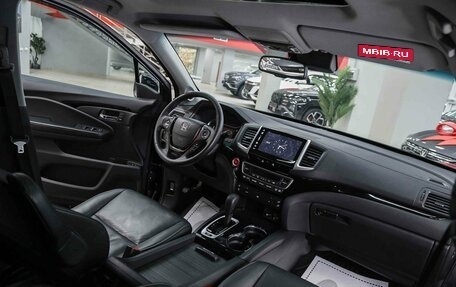 Honda Pilot III рестайлинг, 2018 год, 3 150 000 рублей, 5 фотография
