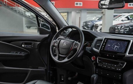 Honda Pilot III рестайлинг, 2018 год, 3 150 000 рублей, 14 фотография