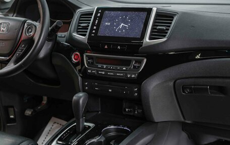Honda Pilot III рестайлинг, 2018 год, 3 150 000 рублей, 16 фотография