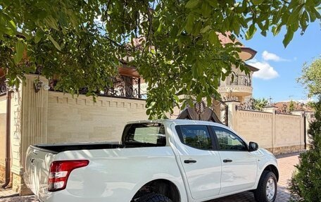 Mitsubishi L200 IV рестайлинг, 2017 год, 2 000 000 рублей, 7 фотография