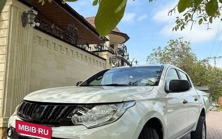 Mitsubishi L200 IV рестайлинг, 2017 год, 2 000 000 рублей, 9 фотография