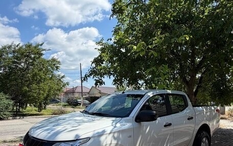 Mitsubishi L200 IV рестайлинг, 2017 год, 2 000 000 рублей, 4 фотография