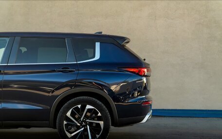 Mitsubishi Outlander, 2022 год, 3 270 000 рублей, 9 фотография