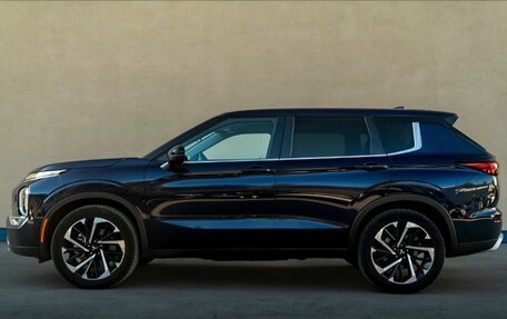 Mitsubishi Outlander, 2022 год, 3 270 000 рублей, 6 фотография