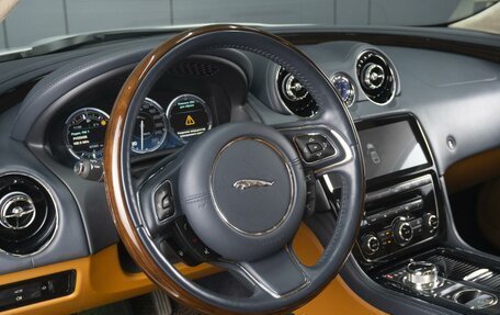 Jaguar XJ IV (X351), 2012 год, 2 780 000 рублей, 15 фотография