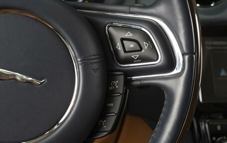 Jaguar XJ IV (X351), 2012 год, 2 780 000 рублей, 17 фотография