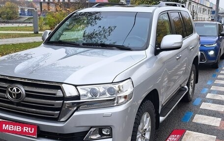 Toyota Land Cruiser 200, 2015 год, 5 400 000 рублей, 1 фотография