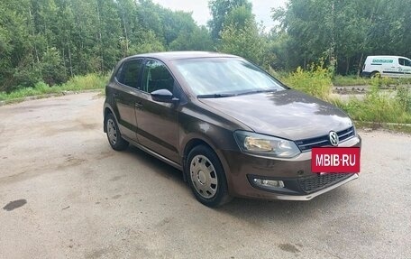 Volkswagen Polo VI (EU Market), 2011 год, 565 000 рублей, 2 фотография
