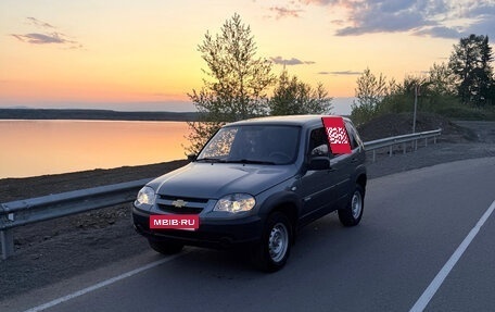 Chevrolet Niva I рестайлинг, 2011 год, 620 000 рублей, 7 фотография