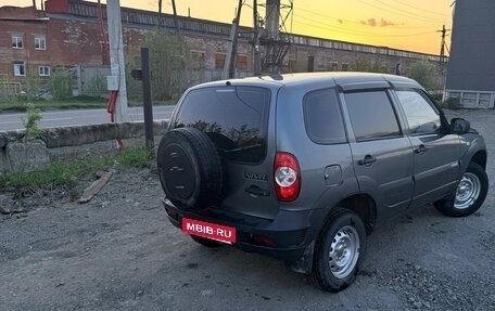 Chevrolet Niva I рестайлинг, 2011 год, 620 000 рублей, 2 фотография