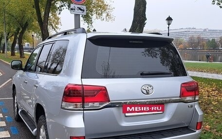 Toyota Land Cruiser 200, 2015 год, 5 400 000 рублей, 2 фотография