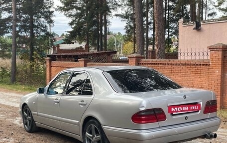Mercedes-Benz E-Класс, 1996 год, 182 000 рублей, 3 фотография
