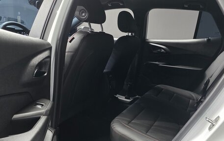 Chevrolet Trax, 2023 год, 1 690 001 рублей, 21 фотография
