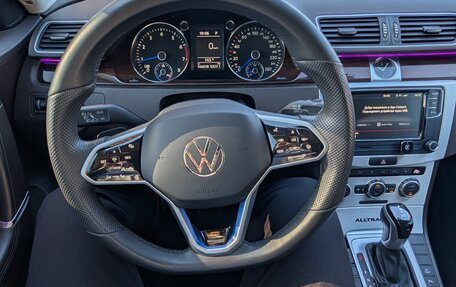 Volkswagen Passat B7, 2013 год, 1 690 000 рублей, 9 фотография