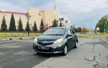 Toyota Vitz, 2013 год, 759 000 рублей, 2 фотография