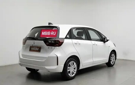 Honda Fit, 2022 год, 1 157 000 рублей, 3 фотография