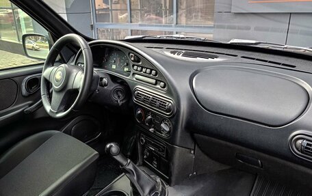 Chevrolet Niva I рестайлинг, 2016 год, 587 000 рублей, 6 фотография
