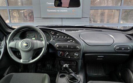 Chevrolet Niva I рестайлинг, 2016 год, 587 000 рублей, 8 фотография