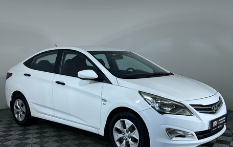 Hyundai Solaris II рестайлинг, 2015 год, 950 000 рублей, 3 фотография