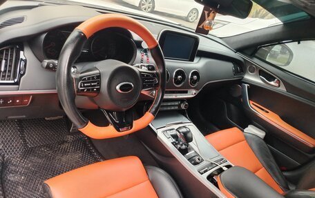 KIA Stinger I, 2018 год, 1 900 000 рублей, 16 фотография