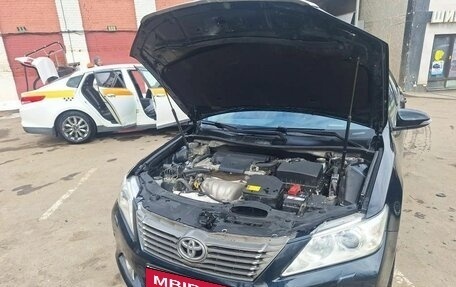 Toyota Camry, 2012 год, 1 380 000 рублей, 7 фотография
