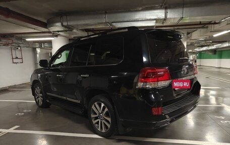 Toyota Land Cruiser 200, 2016 год, 5 150 000 рублей, 4 фотография