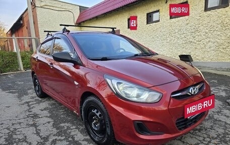 Hyundai Solaris II рестайлинг, 2012 год, 560 000 рублей, 2 фотография