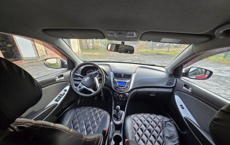 Hyundai Solaris II рестайлинг, 2012 год, 560 000 рублей, 14 фотография