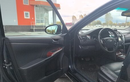 Toyota Camry, 2012 год, 1 350 000 рублей, 17 фотография
