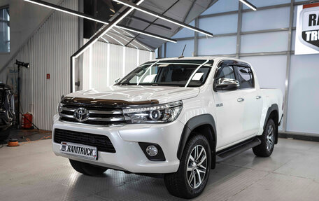 Toyota Hilux VIII, 2018 год, 3 899 999 рублей, 6 фотография