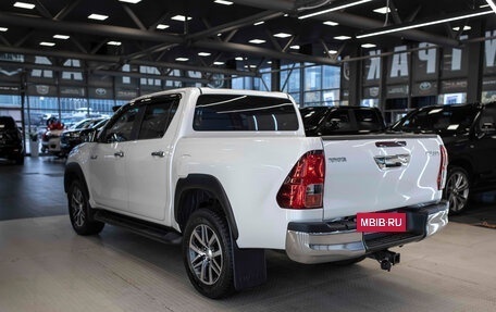 Toyota Hilux VIII, 2018 год, 3 899 999 рублей, 2 фотография